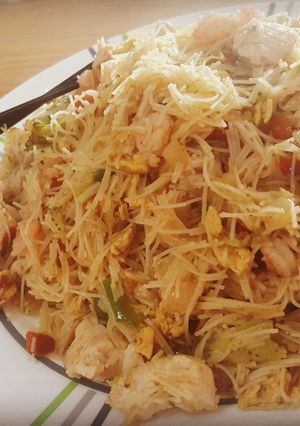 Una foto de Fideos de arroz frito al curry