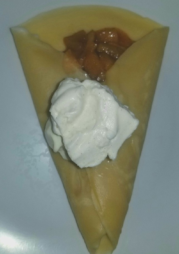 Una foto de Crepas de manzana 🍎🍏💕