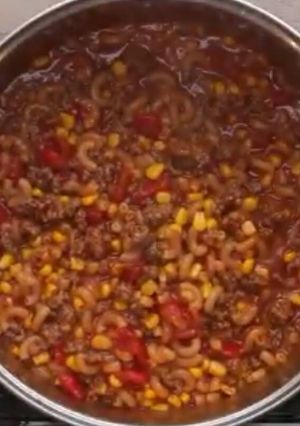 A picture of One-Pot Cheesy Taco Pasta.