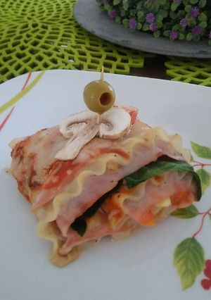 Una foto de Lasagna individual de verduras