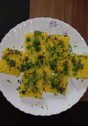 A picture of Dhokla.