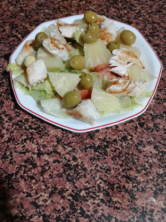 Una foto de Ensalada de Piña y Pollo