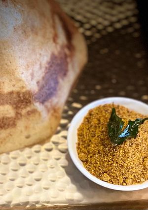 A picture of Pud chutney/ chutney pudi.