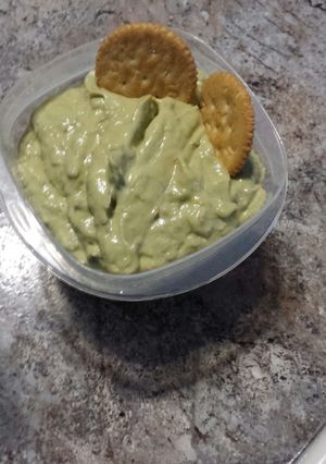 A picture of Bacon tomato avocado dip.