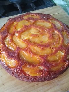 Una foto de Torta de manzana invertida