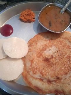 सूजी चीला (Suji cheela recipe in hindi) रेसिपी मुख्य फोटो
