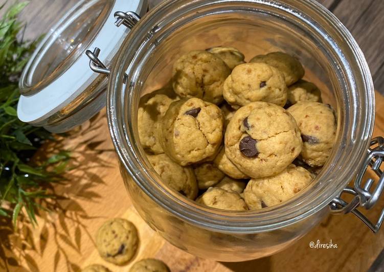 Choco Chip Chewy Cookies