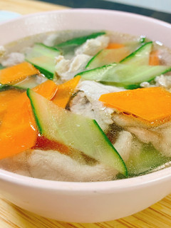 小黃瓜瘦肉湯(減醣料理) 的食譜成品照片