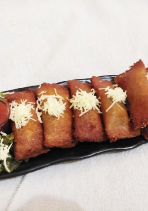 A picture of Cheese pockets.