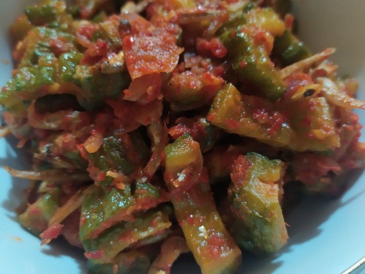 Cara Gampang Membuat Pare Tumis Teri, Lezat Sekali