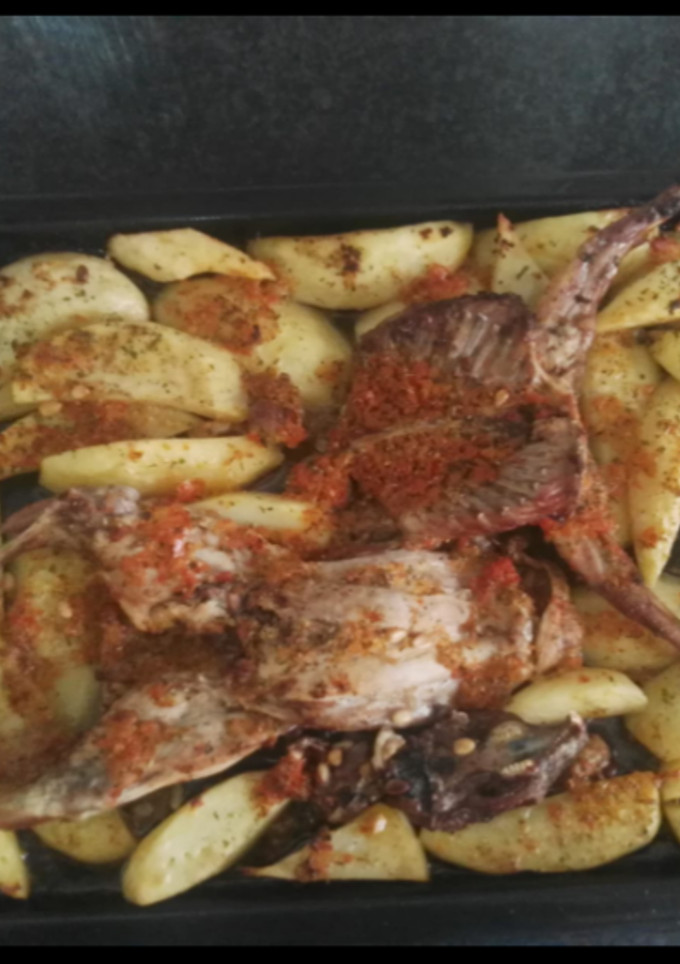 Una foto de 453 Asado de conejo