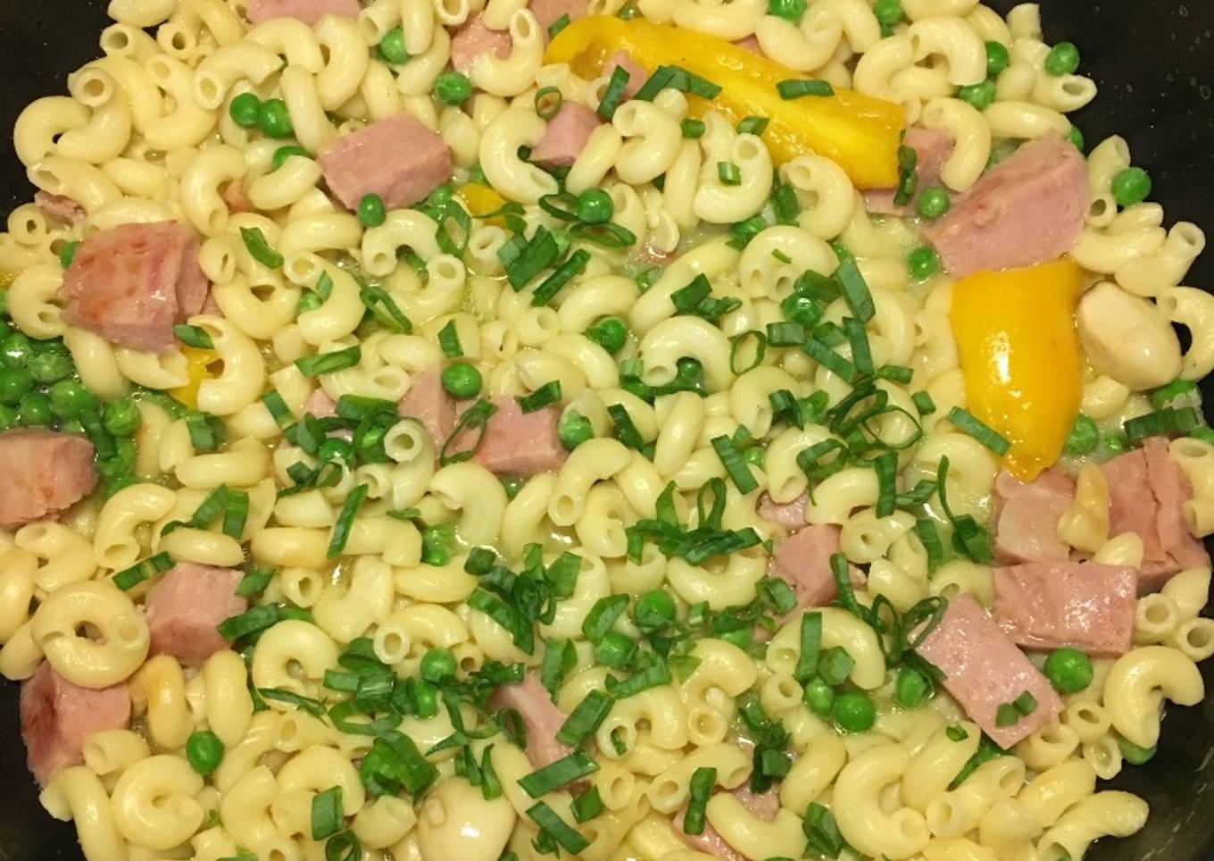 Macaron with Jamon Creme de Mais Gissantes