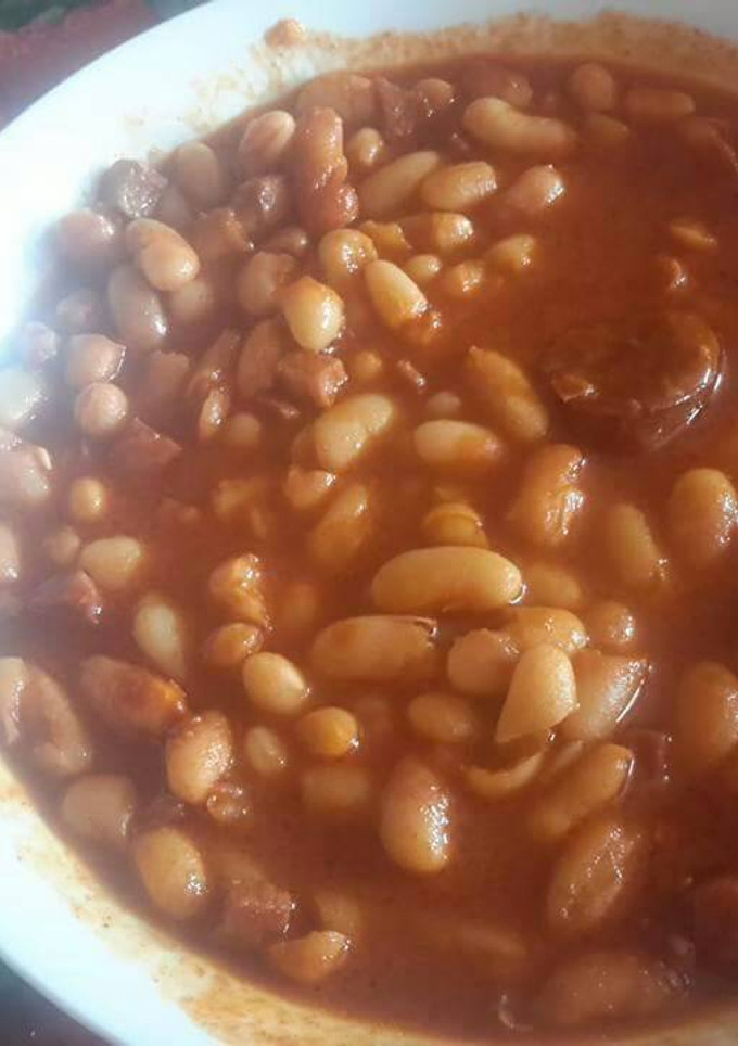 Una foto de Judías Blancas con Chorizo y Jamón