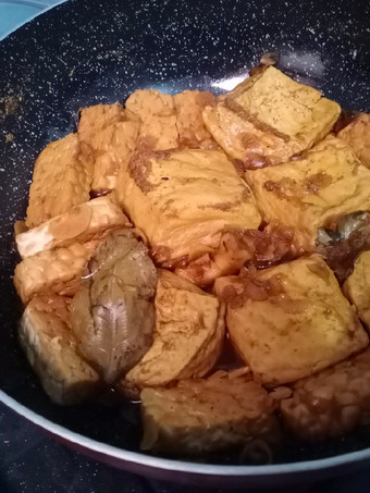 Cara Gampang Menyiapkan Ungkepan Tempe Tahu Bacem (Bumbu Iris) yang Sempurna