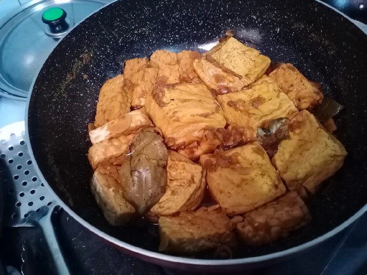 Cara Gampang Menyiapkan Ungkepan Tempe Tahu Bacem (Bumbu Iris) yang Sempurna