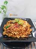 Pan mee segera goreng daging