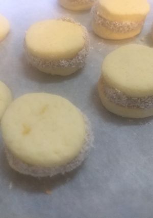 Una foto de Alfajores de maicena