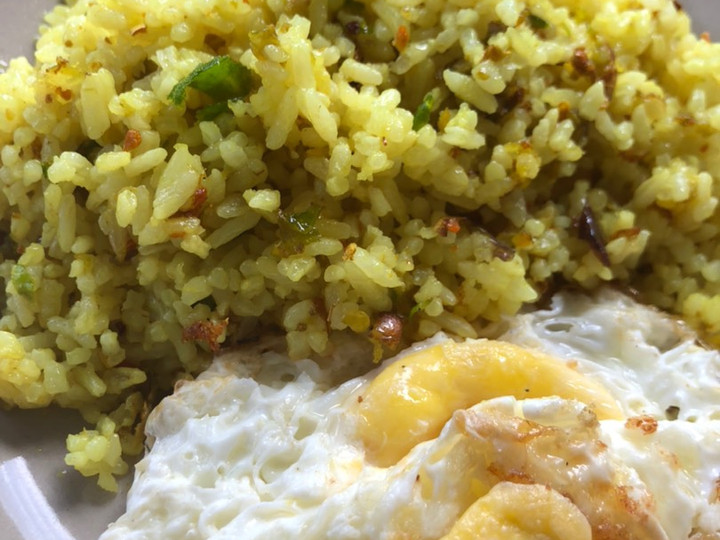 Ini dia! Resep  memasak Nasi goreng kunyit yang spesial