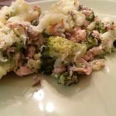 A picture of Easy fish pie.