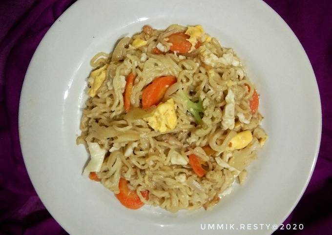 Indomie Goreng Telor Sayur, hmm syedapp