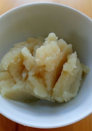 A picture of Shiro-an (白あん) - Sweet Butter bean paste.