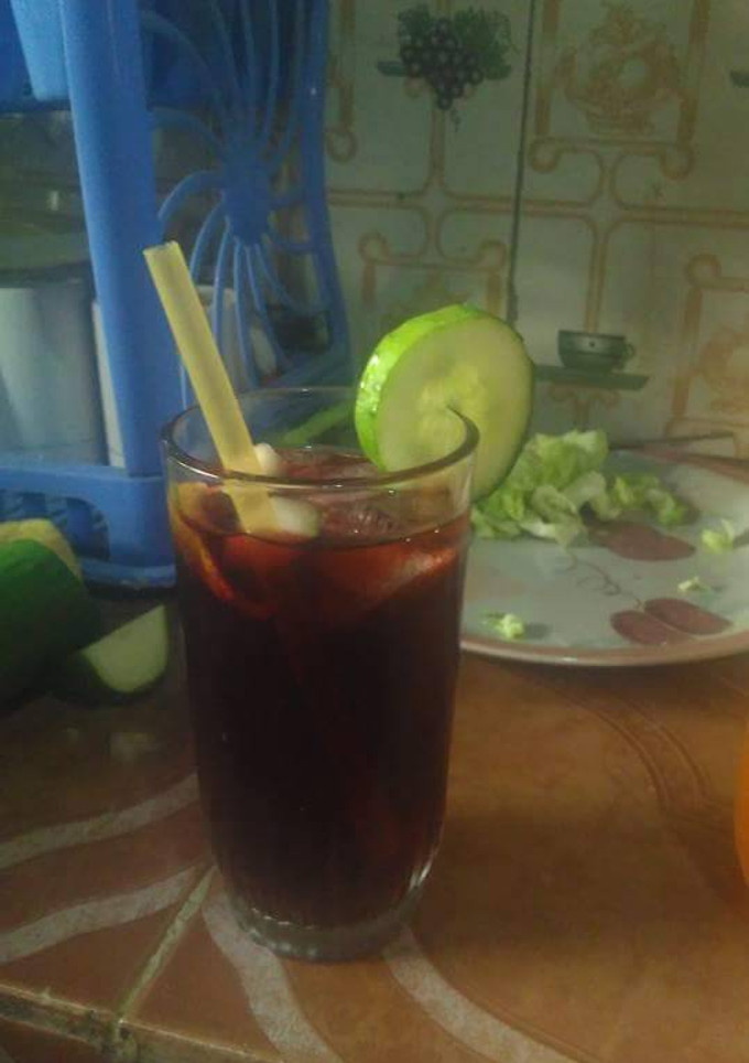 A picture of Zobo with cucumber.