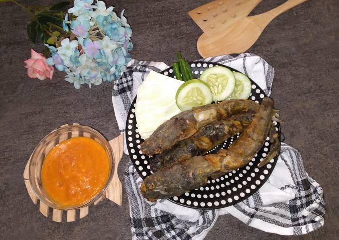 Ini dia! Cara termudah buat Lele Goreng crispy dijamin nagih banget