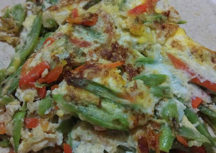 Dadar telur buncis wortel