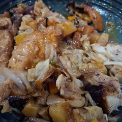 A picture of Baked Chicken with Cabbage, Carrots, and Onions.