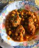 Patitas de cerdo con garbanzos
