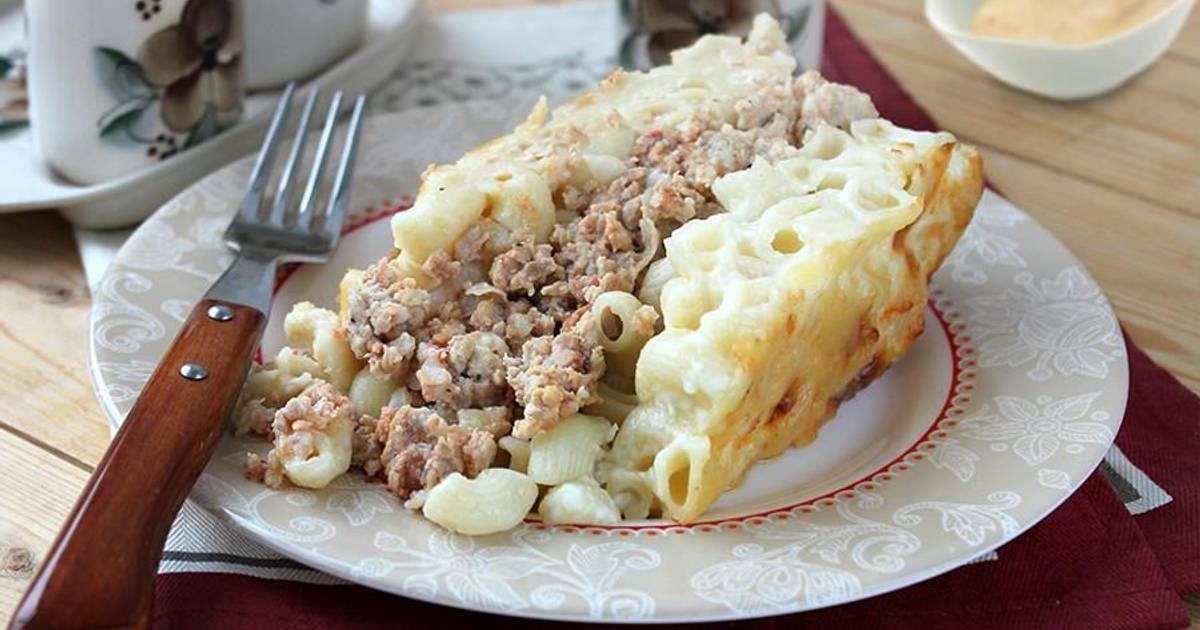 Макароны в духовке с мясом и сыром