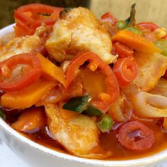 A picture of Chicken Veges Sauce.