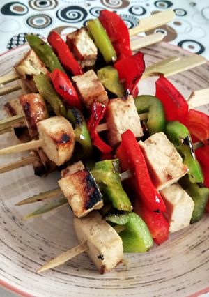 Foto principal de Brochetas de tofu y pimiento