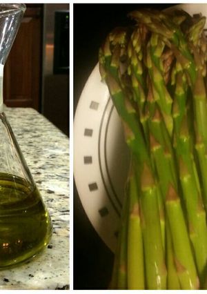 A picture of Roasted Rosemary Asparagus.