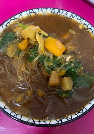 Una foto de Caldo de Verduras con un toque Oriental