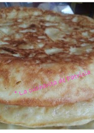 Una foto de Tortilla de patatas "typical spanish"