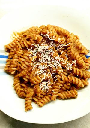 Foto di Pasta con crema di zucchine e pomodorini