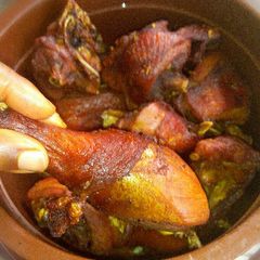 A picture of Fried chicken Laps.