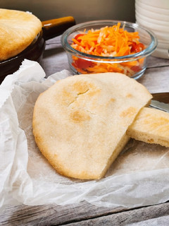 Kovászos pita, gluténmentesen recept fotója