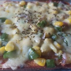 A picture of Bread Pizza.
