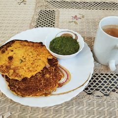 A picture of Chana Dal and Onion Chilla.