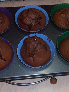 Φωτογραφία της συνταγής Σοκολατένια muffins με μία έκπληξη βαθειάαααα μέσα τους