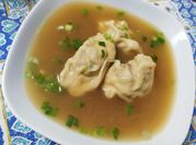 Una foto de salsa para wantan
