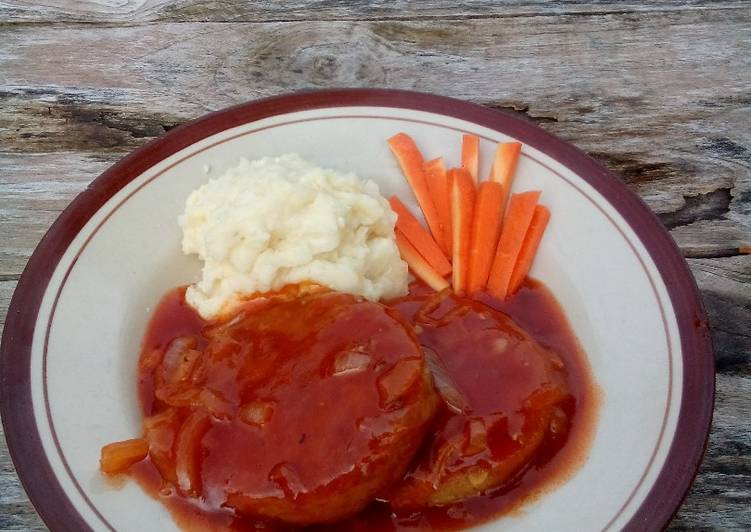 Steak Tempe saus black pepper with mashed potato