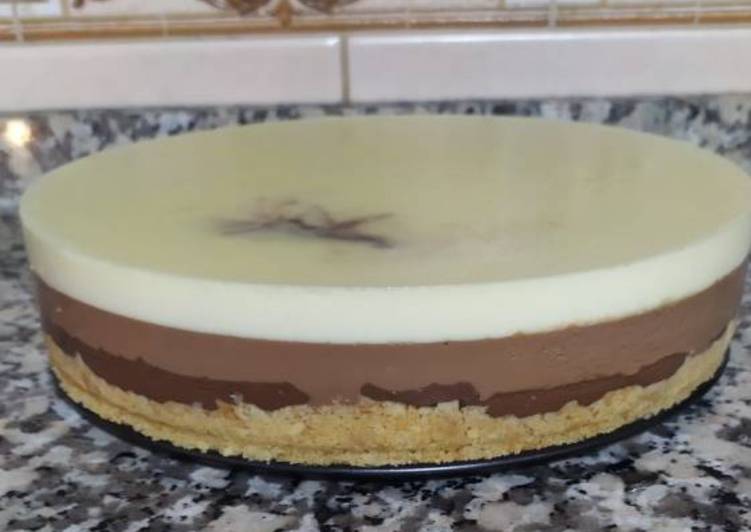 Recipe of Favorite Tarta tres chocolates