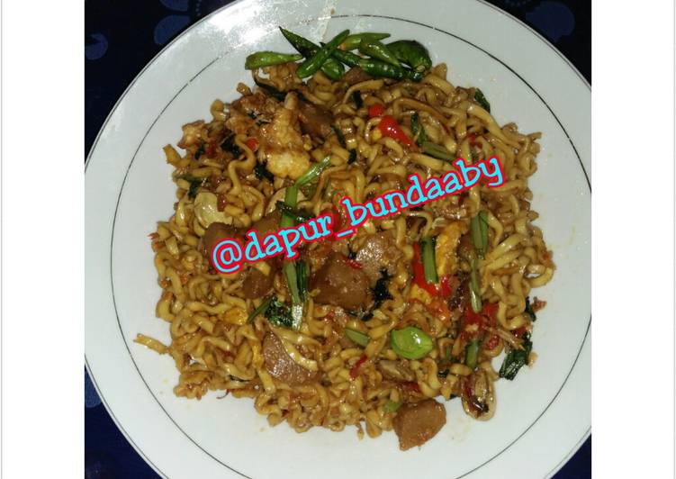 Resep Mie goreng burung dara @dapur_bundaaby, Enak