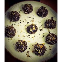 A picture of Oreo Ladoo With Nutritious Seeds: No-Ghee/Butter & No Fire Recipe.