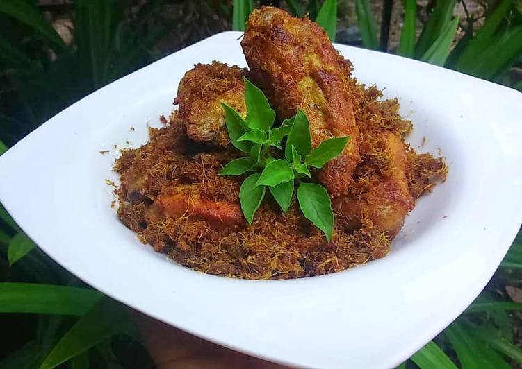 #33 Ayam Goreng Laos