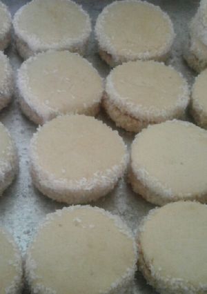 Una foto de Alfajor de harina y maicena