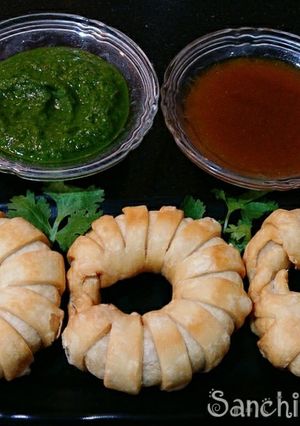 A picture of Designer Ring Samose.